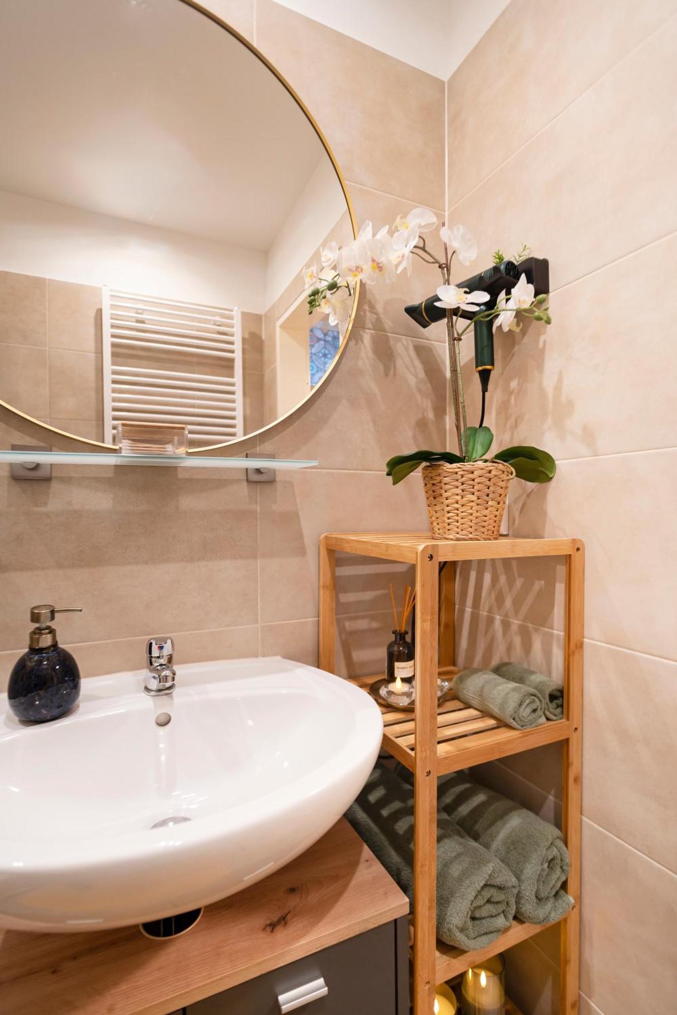 Premium Apartment Inspiriert Von Marilyn Monroe-Bremen City Center Экстерьер фото